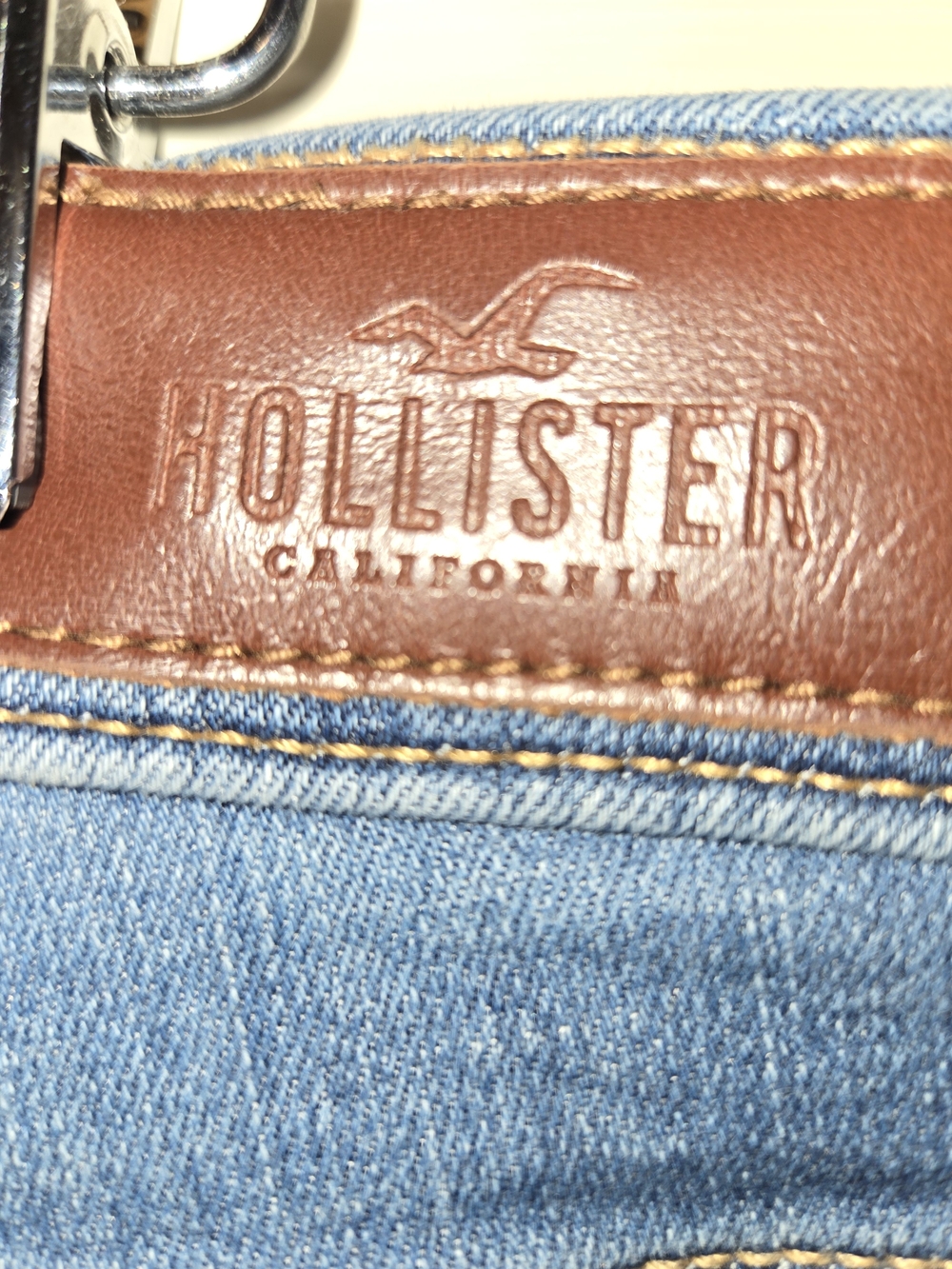 Hollister Mid-Rise Super Skinny Distressed Jeans Women's Size 13R (W31 L30)
